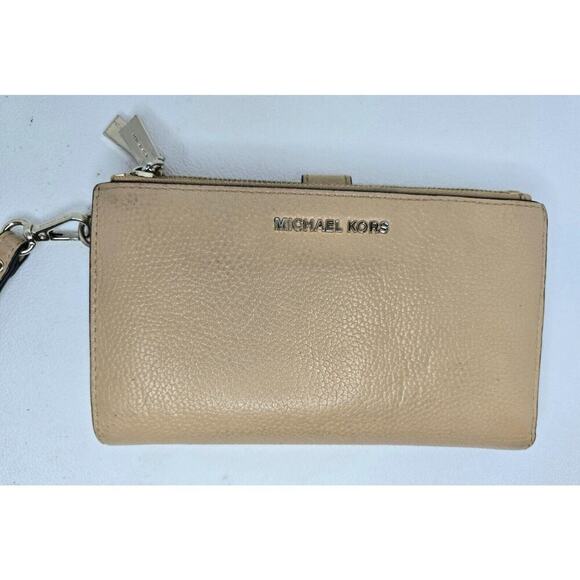 Michael Kors Adele Double-Zip Wristlet WALLET BEIGE Leather One Size - Picture 2 of 12